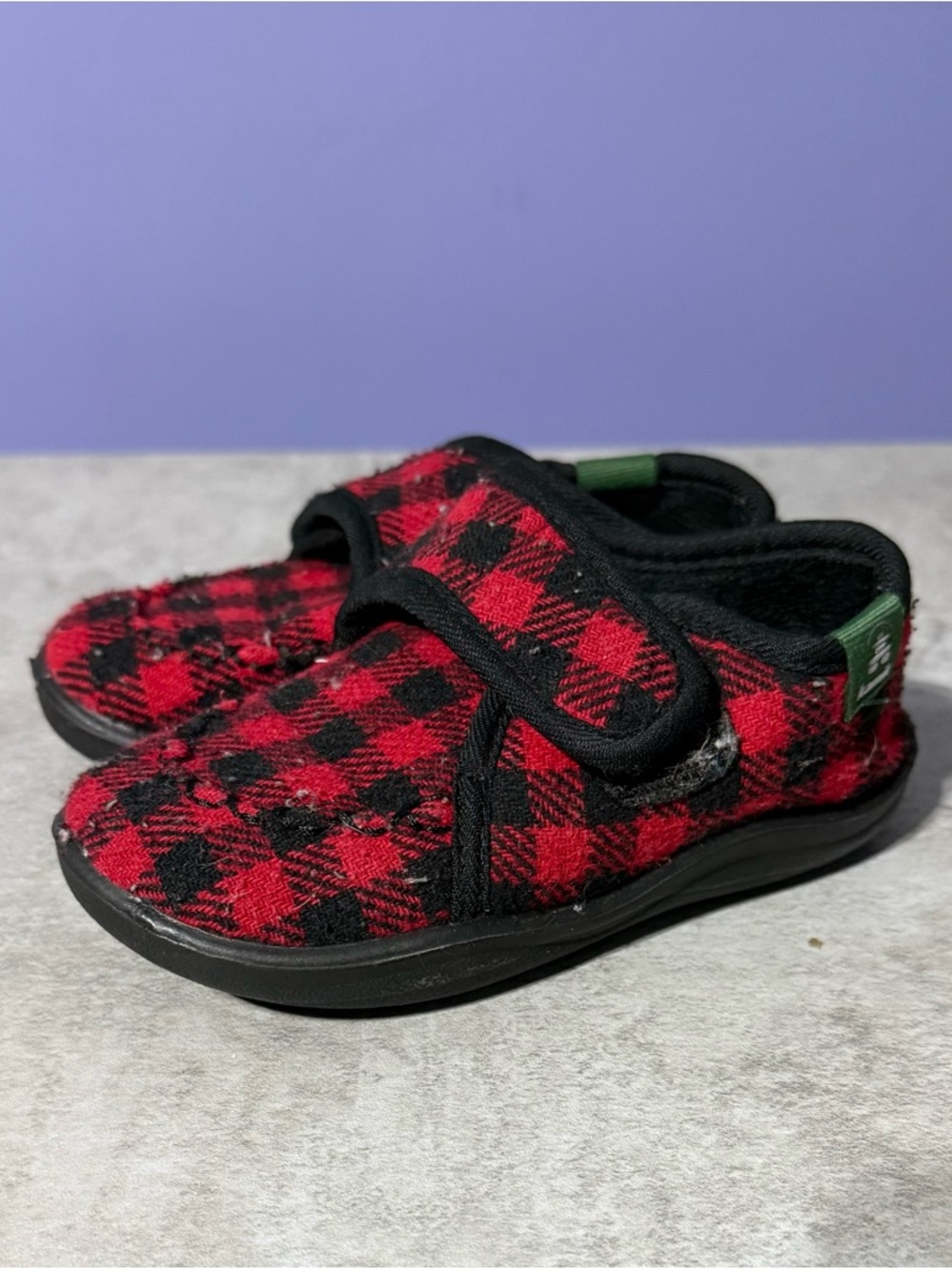 Kamik Kids Red & Black Plaid Hook-and-Loop Slippers